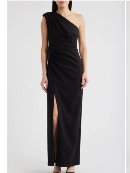 Vince Camuto Dresses & Skirts - Vince Camuto Draped One-Shoulder Crepe Gown Black Size 6 NWT